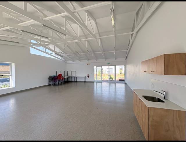 87M² OFFICE TO LET IN KYALAMI